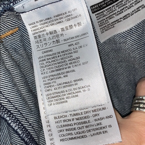 LEVI'S Logo Trucker Logo Denim jacket HOST PICK🎉🎊 - Picture 6 of 9